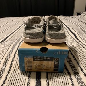 Toddler Size 6 Hey Dude Wally Shoe in Linen Stone